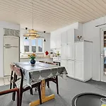 3 Bedroom Amazing In Ferienhaus *