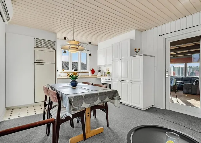 3 Bedroom Amazing In 펜션 *